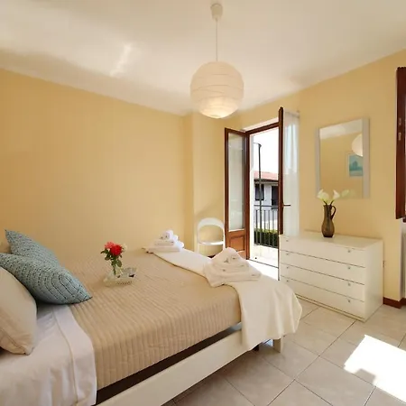 Sleeps 2 Baveno
